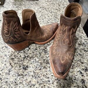 Ariat Brown Western Women’s Dixon Boots